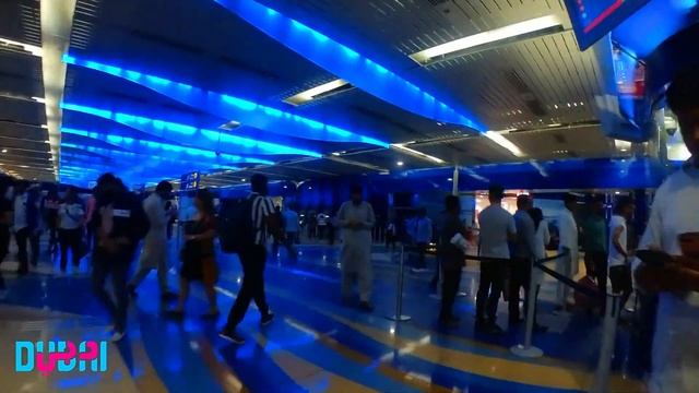 DUBAI WALK TOUR | BURJUMAN METRO STATION смотреть онлайн