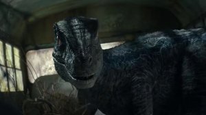 Мир Юрского Периода Господство (2022) Блю и Бета