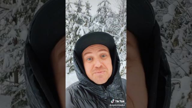 Владимир  Макаров " Ёлочка 🎄🎶🎶🎶🎵🎵🎵💯💯💯👏👏👏👍👍👍 Супер 💐 Песня. Браво! Браво! Браво! Тебе))) 🔥🔥🔥🐅❄️❄️❄️