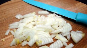 Суп с сырками и зелёным горошком