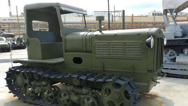 Первый гусеничный трактор СССР СХТЗ НАТИ смотреть онлайн