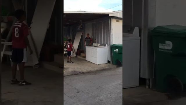 Crack Head git-VS- Fat boy смотреть онлайн