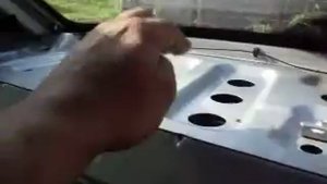 Стуки и скрипы салона Гранты - обешумлены катушки ремней