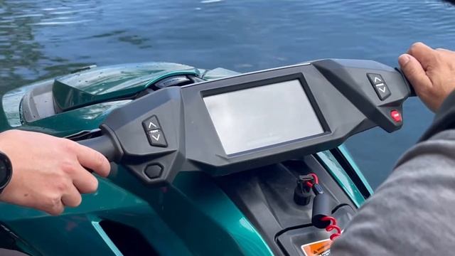 FIRTS ELECTRIC JETSKI!! TAIGA ORCA PWC смотреть онлайн