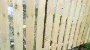 Полукруглый забор из деревянного штакетниками своими руками