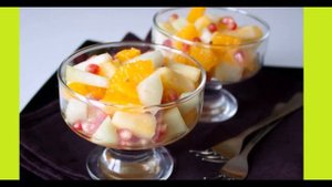 Фруктовый десерт в бокале. Как украсить салат