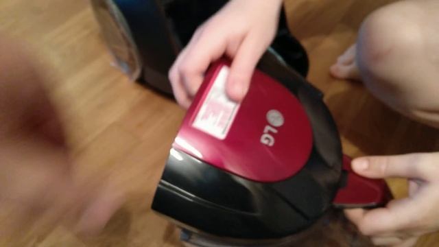 Пылесос LG VC23201NNTP  Распаковка, обзор и тест... смотреть онлайн