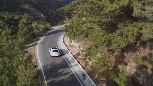 2018 Porsche Cayenne Turbo - On & Off-Road, Interior & Exterior смотреть онлайн