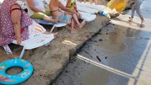 Анапа - писает в море... ЦЕНТРАЛЬНЫЙ ПЛЯЖ 2018 часть 2