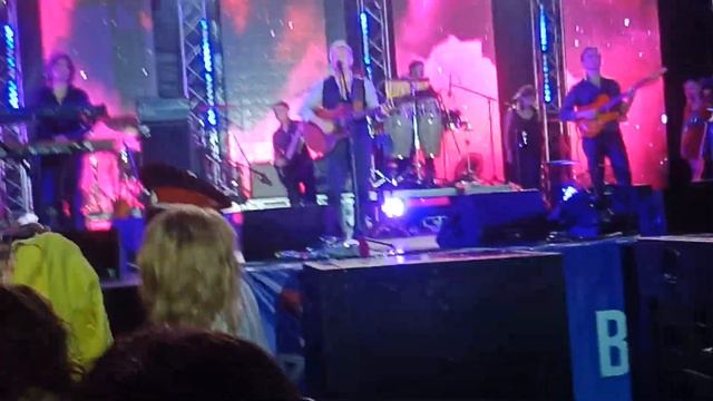 На сиреневой луне Леонид Агутин #агутин #насиреневойлуне #сочи #2019 смотреть онлайн