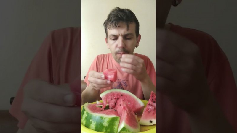 ОБЖОР СЛАДКИЙ АРБУЗ НА ДЕСЕРТ #shorts