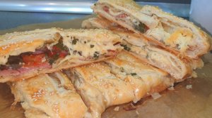 Лучший РЕЦЕПТ ИДЕАЛЬНОГО ЗАВТРАКА, за уши не оттянуть. Слоёный рулет с начинкой.