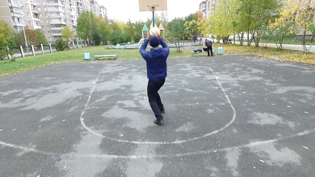 Над кольцом