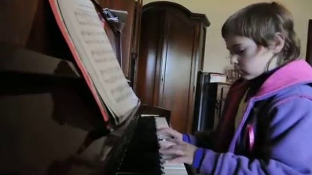 Чайковский,Болезнь  куклы  ( ей   7  лет)