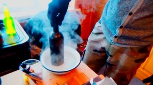 DIY. Подсвечник из стеклянной бутылки своими руками. ЛАЙФХАК.