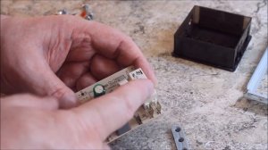 Таймер перестал стабильно работать, разбираю и ищу причину плохой работы таймера.  Электроплита.