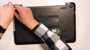 HP Pavilion 15-n081s разборка для чистки от пыли ноутбука