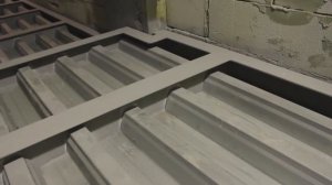 Второй  этаж на складе из металла