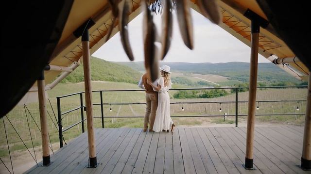 Свадьба для двоих Крым / Виноградники смотреть онлайн