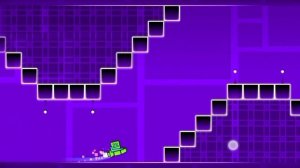 Прошёл 2 уровень в игре Geometry Dash Lite.