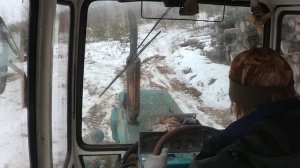 ЭО 2621. Выравнивание площадки для погрузки леса