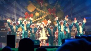 У леса на опушке, жила Зима в избушке / Потолок ледяной, дверь скрипучая!