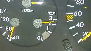 Как скачет давление масла на движке V8, 4,2 л. W140