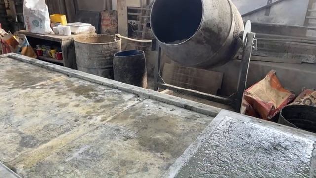 Производство крупноформатный тротуарной плитки «Шагрень» 600х300 по технологии Мрамор из бетона смотреть онлайн