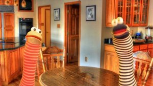 Урок 35. Буква Е. Звук Е.  Как ЕХИДНА своровала букву Е у умных червячков.