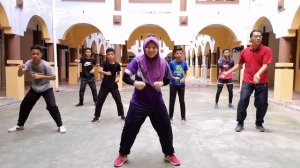 Kung Fu Fighting - Kids Dance