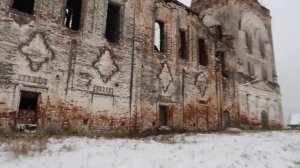 Заброшенные деревни Вологодской области. Огромные северные дома. Остался 1 жилой дом