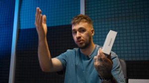 Маникюр пошёл непоплану😂