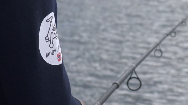 Норвегия!В поисках Скумбрии!!! Рыбалка в Норвегии с лодки!!!Скумбрия найдена! Морская рыбалка!! смотреть онлайн