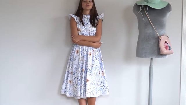 Платье с дв.юбкой и рукавом "крылышко" (синие цв.белом) look 915 смотреть онлайн