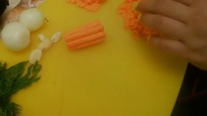 как из МОРКОВКИ вырезать ЗВЕЗДОЧКИ ? варю уху - полное видео уже скоро !