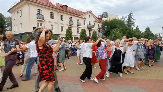 Русский Танец С Испанским Колоритом! ПАДЕСПАНЬ!