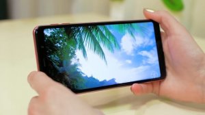 Samsung Galaxy A7 2018 - ждал большего от А-бренда. Обзор.