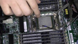 $189 - 16Cores in two Xeon E5-2670 at 2,6-3.3GHz - 483