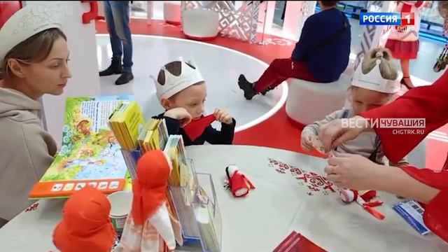 На стенде Чувашской республики на ВДНХ можно изготовить куклу-оберег смотреть онлайн