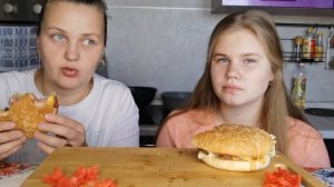 Мукбанг Бургеры, роллы /Отвечаем на вопросы