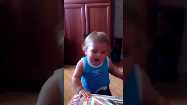 Прикол.Дети.Смешное видео.Танцы.Макарка жжет.