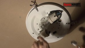 Как снять плафон - люстра-тарелка с подпружиненным зажимом. How to remove ceiling light glass cover