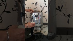 Приготовление кофе на кофемашине Saeco odea giro plus