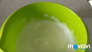 Белково-молочное  мороженое со вкусом ванили.