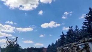 Ми-8 в сопровождении Ка-52 в небе над Донбассом.