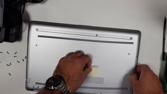 HP Pavilion 15-cs1097nu DISASSEMBLY 5QV67ear - battery, ram, memory, hdd, ssd, cpu смотреть онлайн