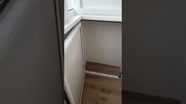 Полное остекление и отделка балкона в Санкт-Петербурге от компании БалконГрупп