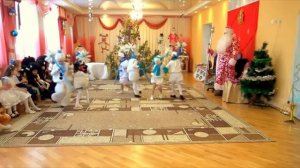 Танец _Снеговики_ в детском саду.mp4