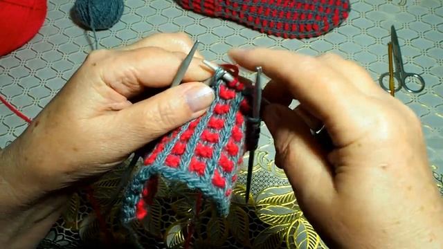 ТАПОЧКИ СПИЦАМИ УЗОР ЦВЕТНАЯ КЛЕТКА смотреть онлайн