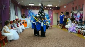 Новогодний утренник по мотивам сказки «Золушка»